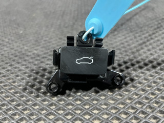 кнопка открытия багажника Kia K5 3 поколение 2022, 1.6 л., G4FP, бензин, АКПП, седан, 93750-L2000WK