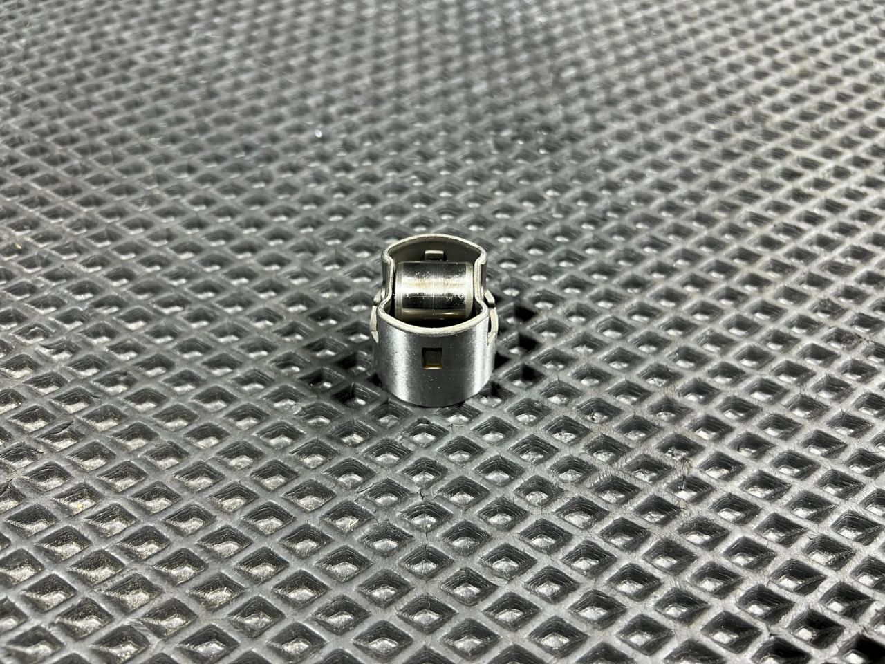 ТНВД Chevrolet Trax 2 поколение 2024, 1.2 л., бензин, АКПП, внедорожник 5 дв., передний привод, 12718357 - фото №1