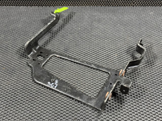 кронштейн радиатора Audi Q7 4M 2017, 3.0 л., бензин, АКПП, внедорожник 5 дв., 4M0121262Q, 4M0121264B, 4M0121262R