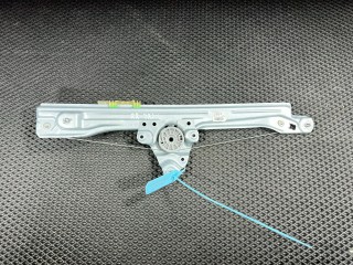 стеклоподъемник задний правый Chevrolet Trax 2 поколение 2024, 1.2 л., LIH, бензин, АКПП, внедорожник 5 дв., передний привод, 42732449, 42896015