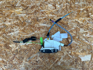 замок двери передней правой Mercedes-Benz E-Класс W212/S212/C207/A207 2011, 3.5 л., M 276.952, бензин, АКПП, седан, A0997200435