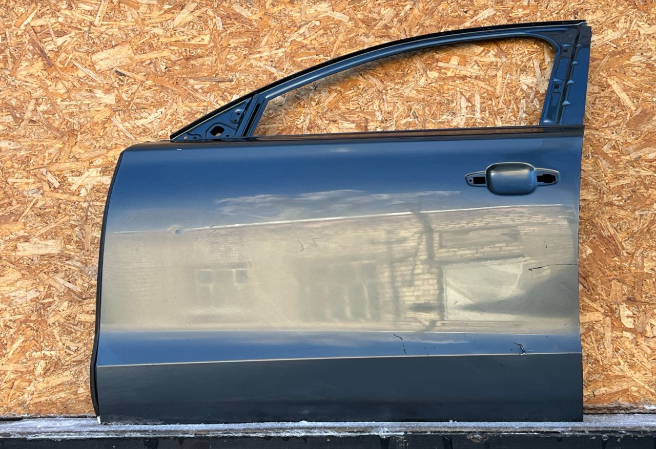 дверь передняя левая Audi S8 D4 2013, 4.0 л., CGTA, бензин, АКПП, седан, 4H0831051B - фото №1