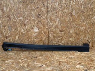 накладка на порог Chevrolet Trax 2 поколение 2024, 1.2 л., LIH, бензин, АКПП, внедорожник 5 дв., передний привод, 42865650