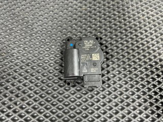 моторчик заслонки печки Volkswagen Taos 1 поколение 2023, 1.5 л., DNKA, бензин, АКПП, внедорожник 5 дв., передний привод, 2Q0907511F