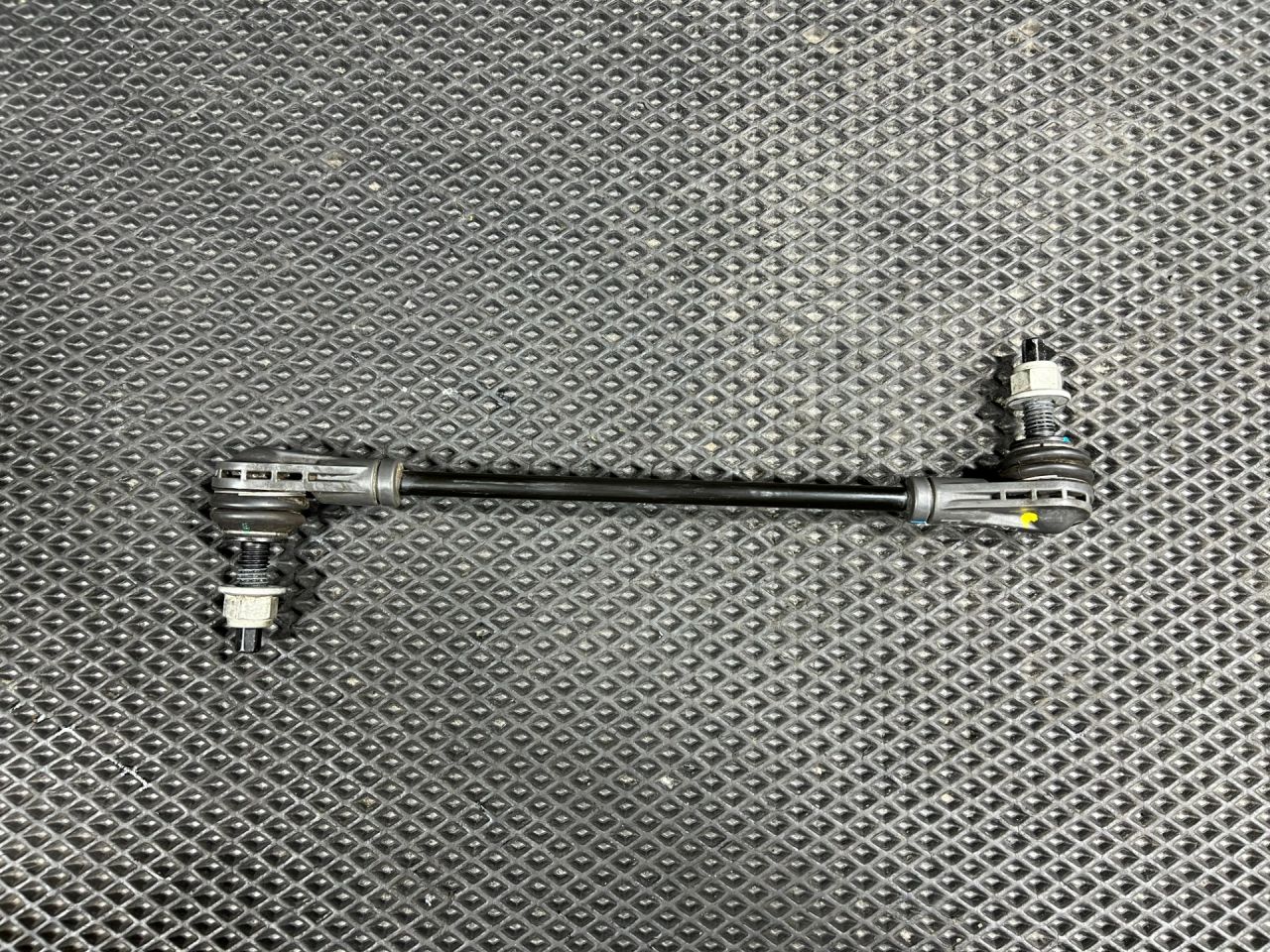 стойка стабилизатора Chevrolet Trax 2 поколение 2024, 1.2 л., бензин, АКПП, внедорожник 5 дв., передний привод, 42815817, 42711441 - фото №1