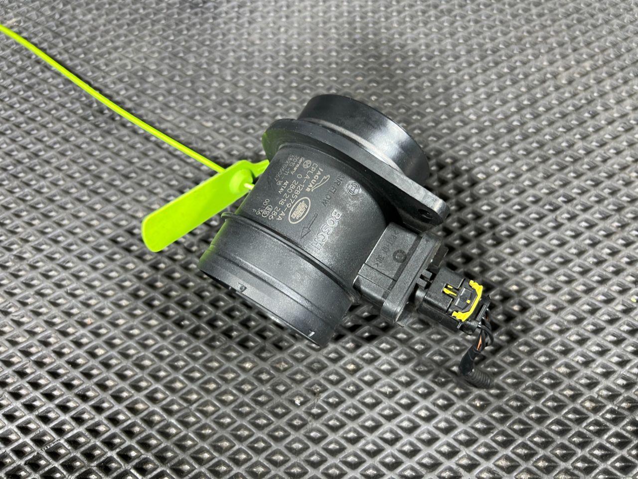 расходомер воздуха Jaguar XE 1 поколение X760 2017, 3.0 л., AJ 126, бензин, АКПП, седан, LR035726, CPLA12B579AA, 0280218286 - фото №1