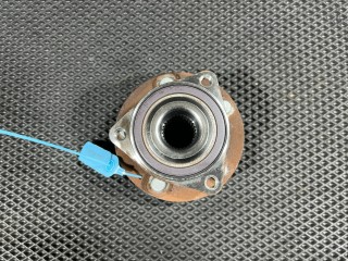 ступица передняя Chevrolet Trax 2 поколение 2024, 1.2 л., LIH, бензин, АКПП, внедорожник 5 дв., передний привод, 13546938