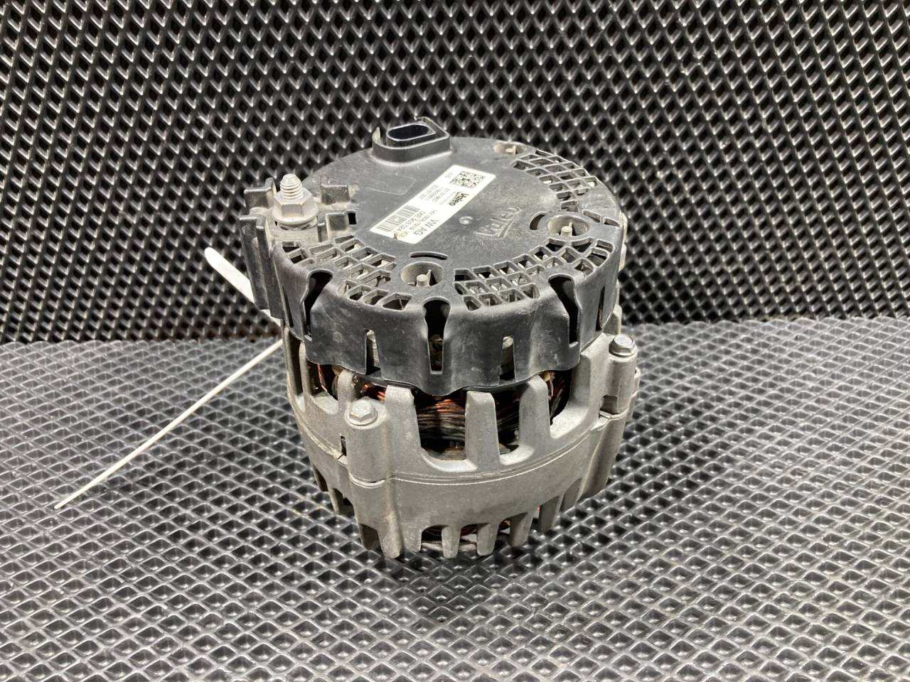 генератор Audi S5 F5 2019, 3.0 л., бензин, АКПП, лифтбэк, 06E903024L - фото №1