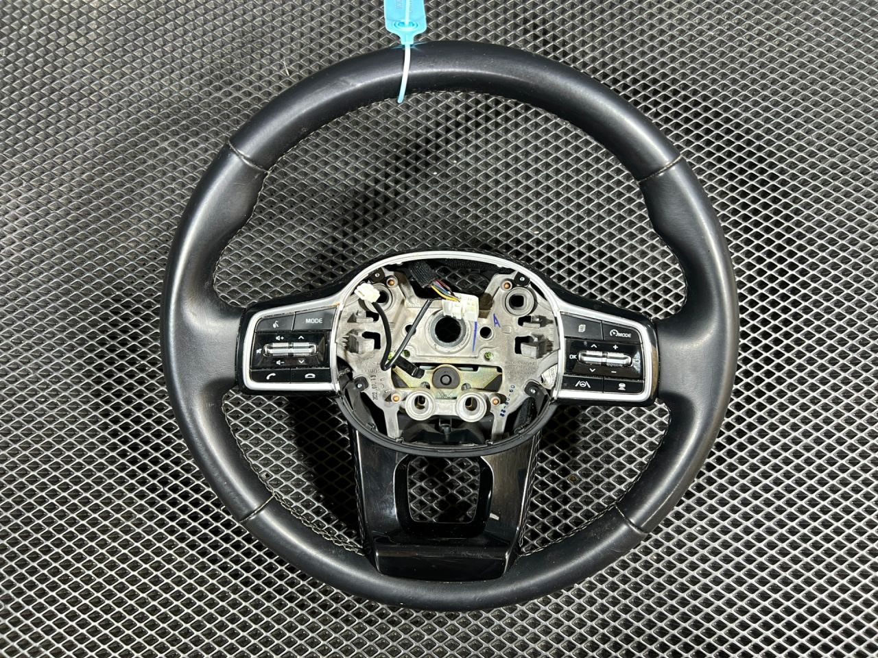 руль Kia Sorento 4 поколение 2023, 2.5 л., бензин, АКПП, внедорожник 5 дв., передний привод, 56100-P2740WK - фото №1