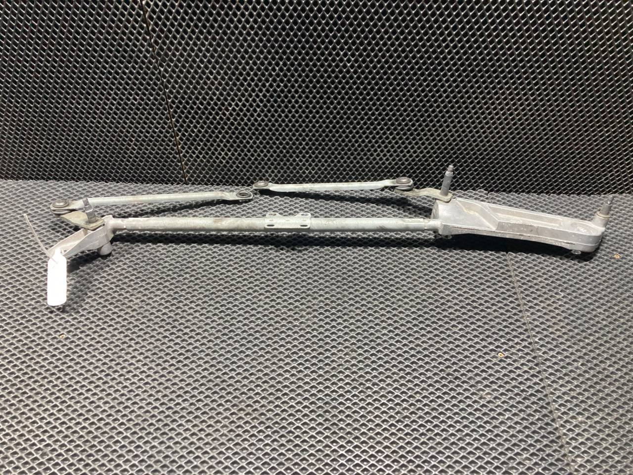 механизм стеклоочистителя (трапеция дворников) Mercedes-Benz SLK-Класс R172 2014, 2.1 л., OM 651.980, дизель, родстер, A1728200040 - фото №1