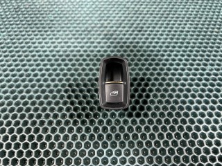 кнопка стеклоподъемника двери Porsche Macan GTS 1 поколение [2-й рестайлинг] 95B 2022, 2.9 л., DGR, бензин, АКПП, внедорожник 5 дв., 7PP959855FDML, 7PP959855F