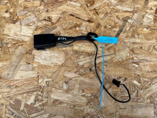 замок ремня безопасности Audi A8 D4/4H [рестайлинг] 2013, 4.0 л., CEUA, бензин, АКПП, седан, 4H0857755A