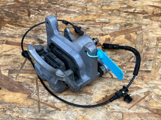 суппорт задний правый Buick Encore GX 1 поколение [рестайлинг] 2024, 1.3 л., бензин, АКПП, внедорожник 5 дв., 42782665