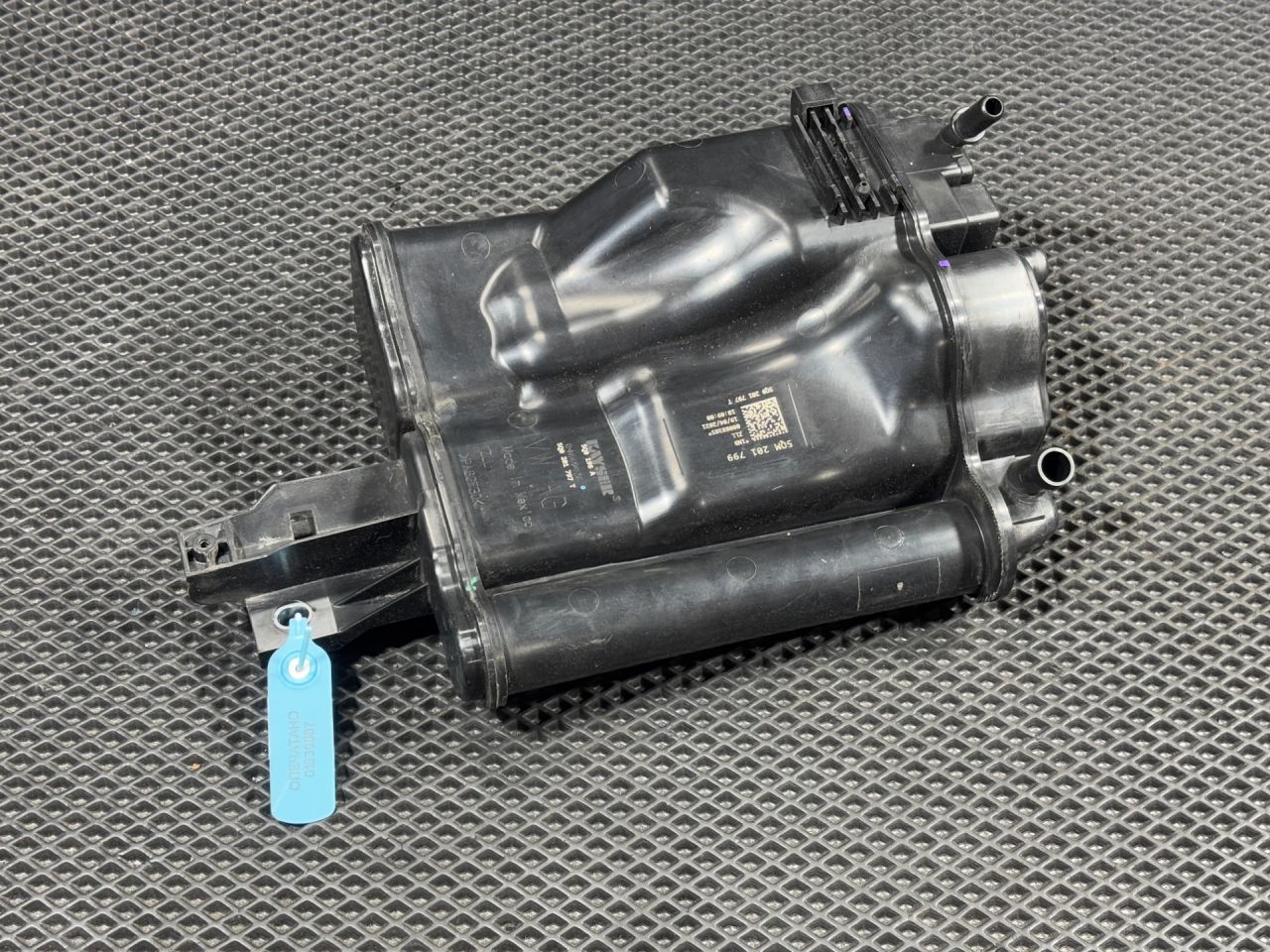 адсорбер Volkswagen Taos 1 поколение 2021, 1.5 л., DNKA, бензин, АКПП, внедорожник 5 дв., 5QM201799 - фото №1