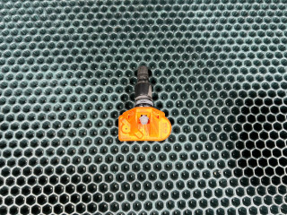 датчик давления в шине Porsche Macan GTS 1 поколение [2-й рестайлинг] 95B 2022, 2.9 л., DGR, бензин, АКПП, внедорожник 5 дв., 5Q0907275F