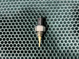 датчик температуры охлаждающей жидкости Jaguar F-Pace 1 поколение 2018, 3.0 л., бензин, АКПП, внедорожник 5 дв., 0824111036, C2Z17977