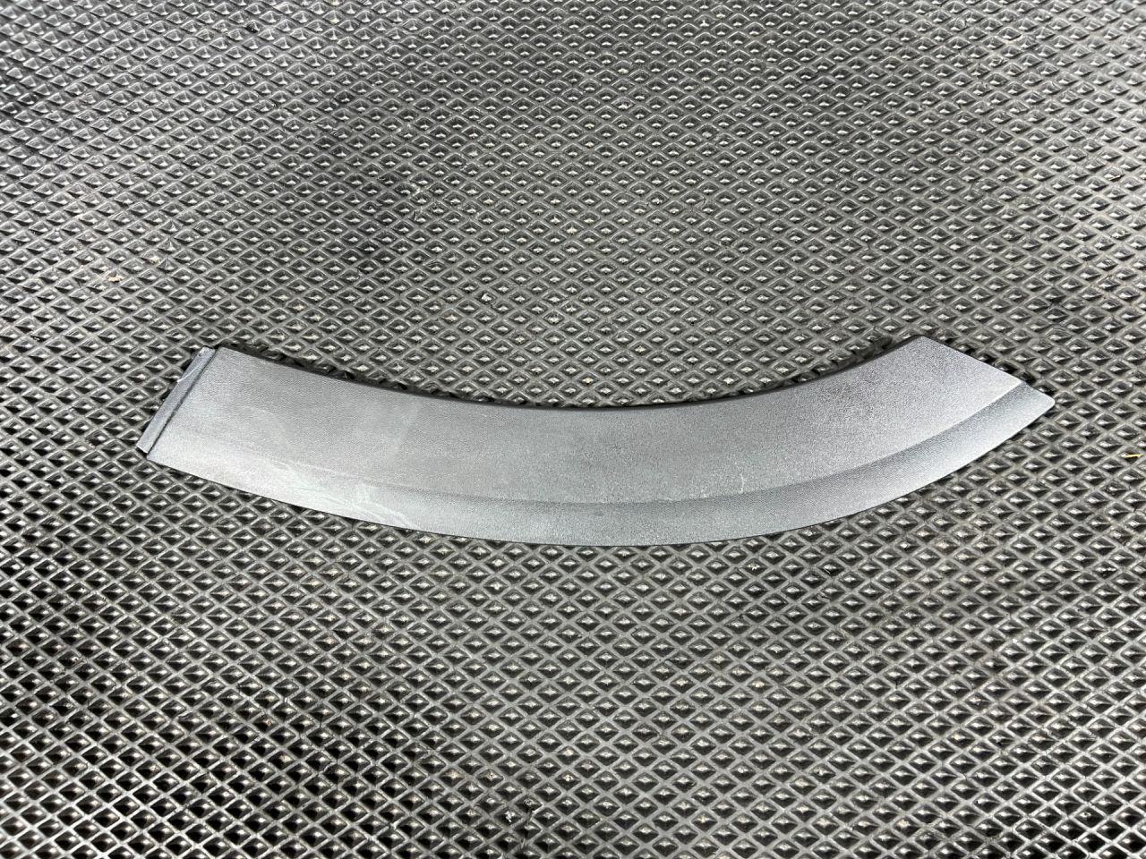 молдинг двери задней правой Mercedes-Benz GLB-Класс 1 поколение X247 2020, 2.0 л., бензин, АКПП, внедорожник 5 дв., A2477328200 - фото №1