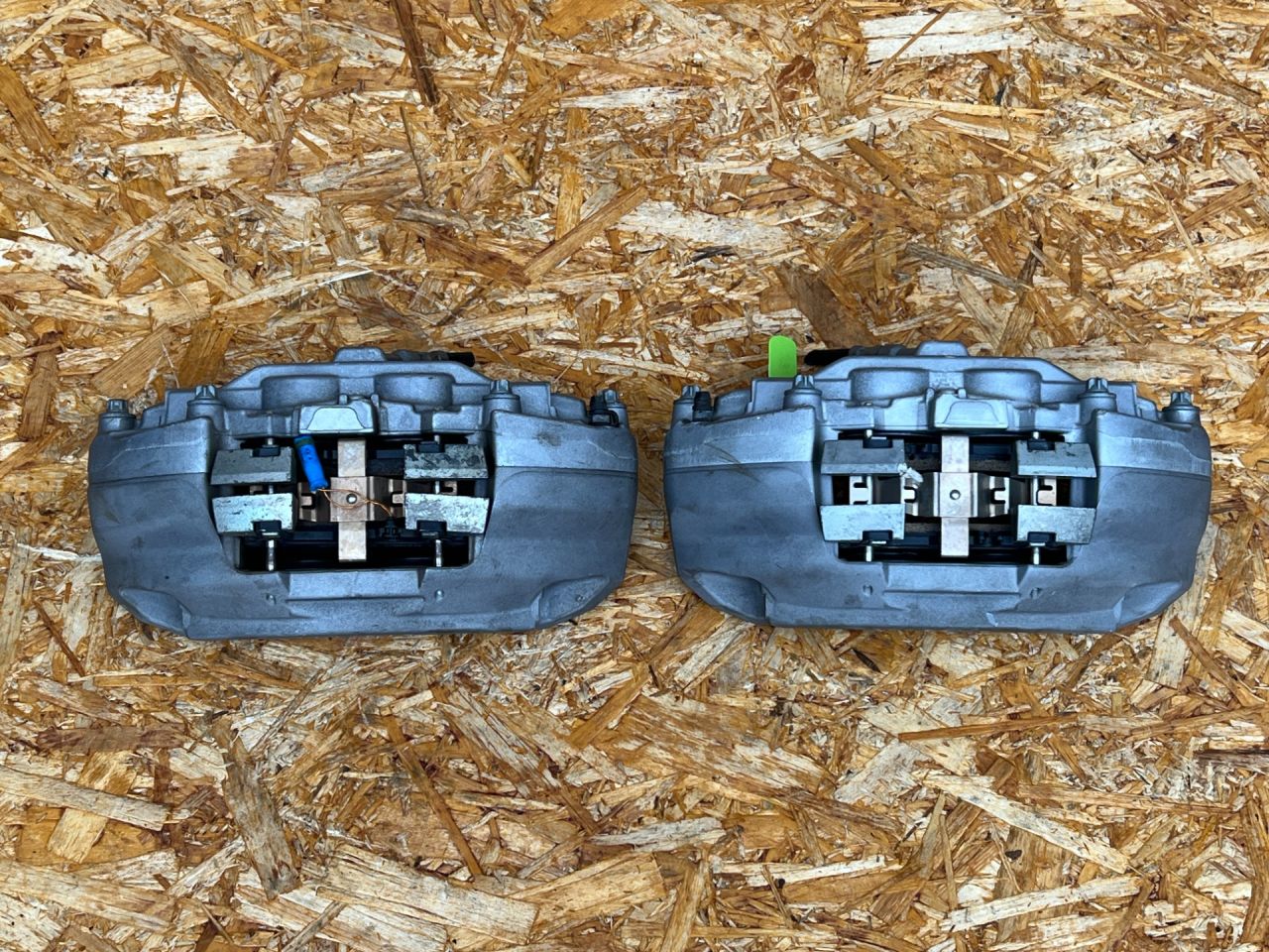 суппорт Mercedes-Benz E-Класс W213/S213/C238/A238 2019, 2.0 л., бензин, АКПП, седан, A0114219898, B69903009B, B69904009A, A0114219798 - фото №1