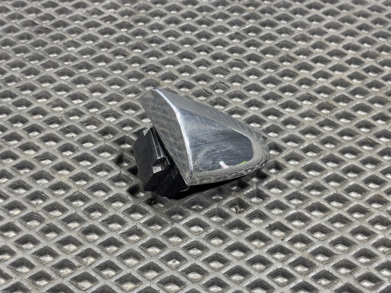 ручка наружная Lexus LS 4 поколение 2007, 4.6 л., 1UR-FSE, бензин, АКПП, седан, 6921750020 - фото №1