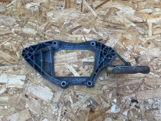 кронштейн (крепление) Audi A8 D4/4H [рестайлинг] 2013, 4.0 л., CEUA, бензин, АКПП, седан, 8K0501721A, 8K0599287J