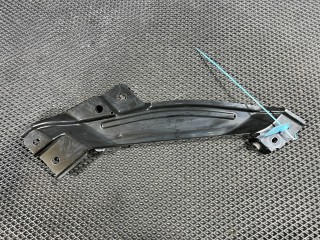 кронштейн радиатора Volkswagen Taos 1 поколение 2023, 1.5 л., DNKA, бензин, АКПП, внедорожник 5 дв., передний привод, 2GJ805932A