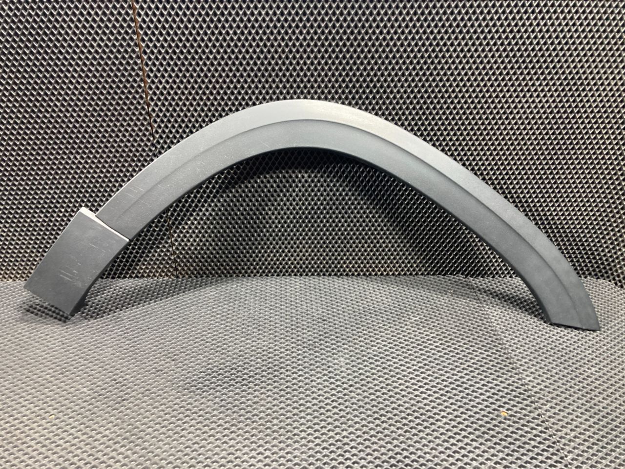 молдинг крыла Volkswagen Taos 1 поколение 2021, 1.5 л., DNKA, бензин, АКПП, внедорожник 5 дв., 2GJ854820 - фото №1