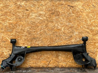 балка подвески задняя Chevrolet Trax 2 поколение 2024, 1.2 л., LIH, бензин, АКПП, внедорожник 5 дв., передний привод, 42824725