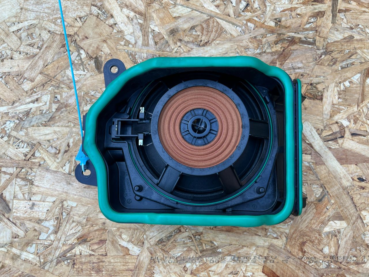 сабвуфер BMW 7 серия G11/G12 2017, 3.0 л., B57 D30 A, дизель, АКПП, седан, 65136800953 - фото №1