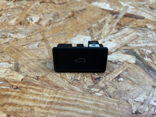 кнопка открытия багажника Volkswagen Tiguan 2 поколение [рестайлинг] 2024, 2.0 л., DTEA, бензин, АКПП, внедорожник 5 дв., полный привод, 3G0959831B