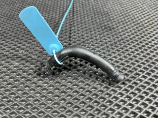 патрубок (трубопровод, шланг) Chevrolet Trax 2 поколение 2024, 1.2 л., бензин, АКПП, внедорожник 5 дв., передний привод, 55515817A, 565563897