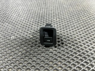 кнопка стеклоподъемника двери Volkswagen Taos 1 поколение 2023, 1.5 л., DNKA, бензин, АКПП, внедорожник 5 дв., передний привод, 2GJ868345