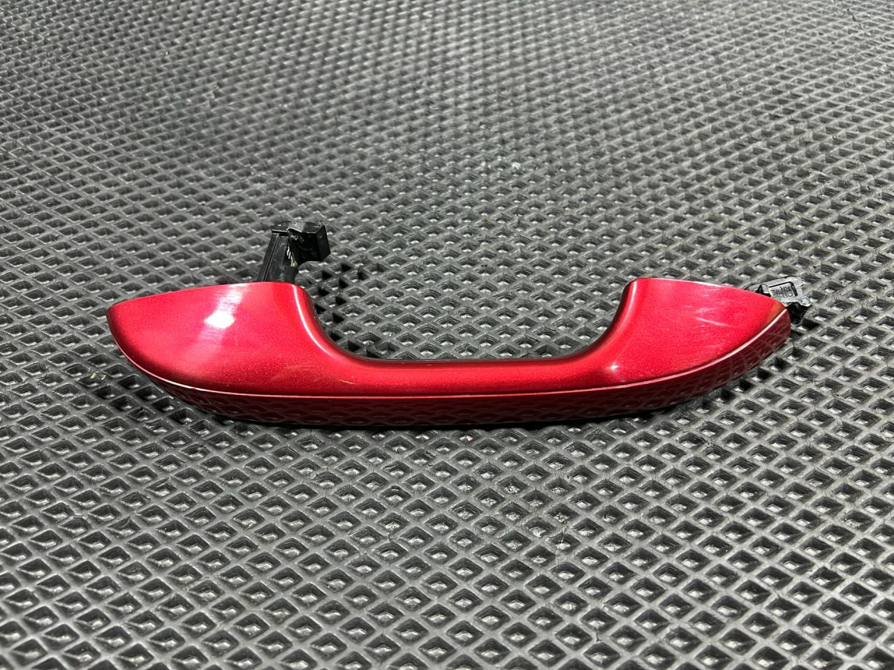 ручка наружная задняя правая Kia Sorento 4 поколение 2023, 2.0 л., G4KA, бензин, АКПП, внедорожник 5 дв., передний привод, 83661S9000 - фото №1