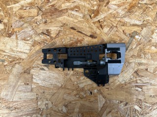 скелет ручки двери передней левой Audi A8 D4/4H [рестайлинг] 2013, 4.0 л., CEUA, бензин, АКПП, седан, 4H0837885