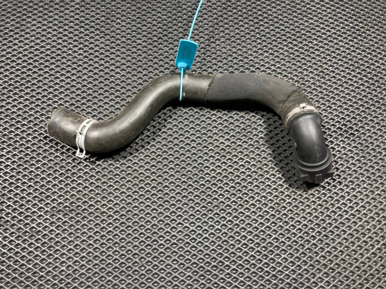 патрубок (трубопровод, шланг) Jaguar XF X260 260 2020, 3.0 л., AJ 126, бензин, АКПП, седан, GX738286CE, T2H3414 - фото №1