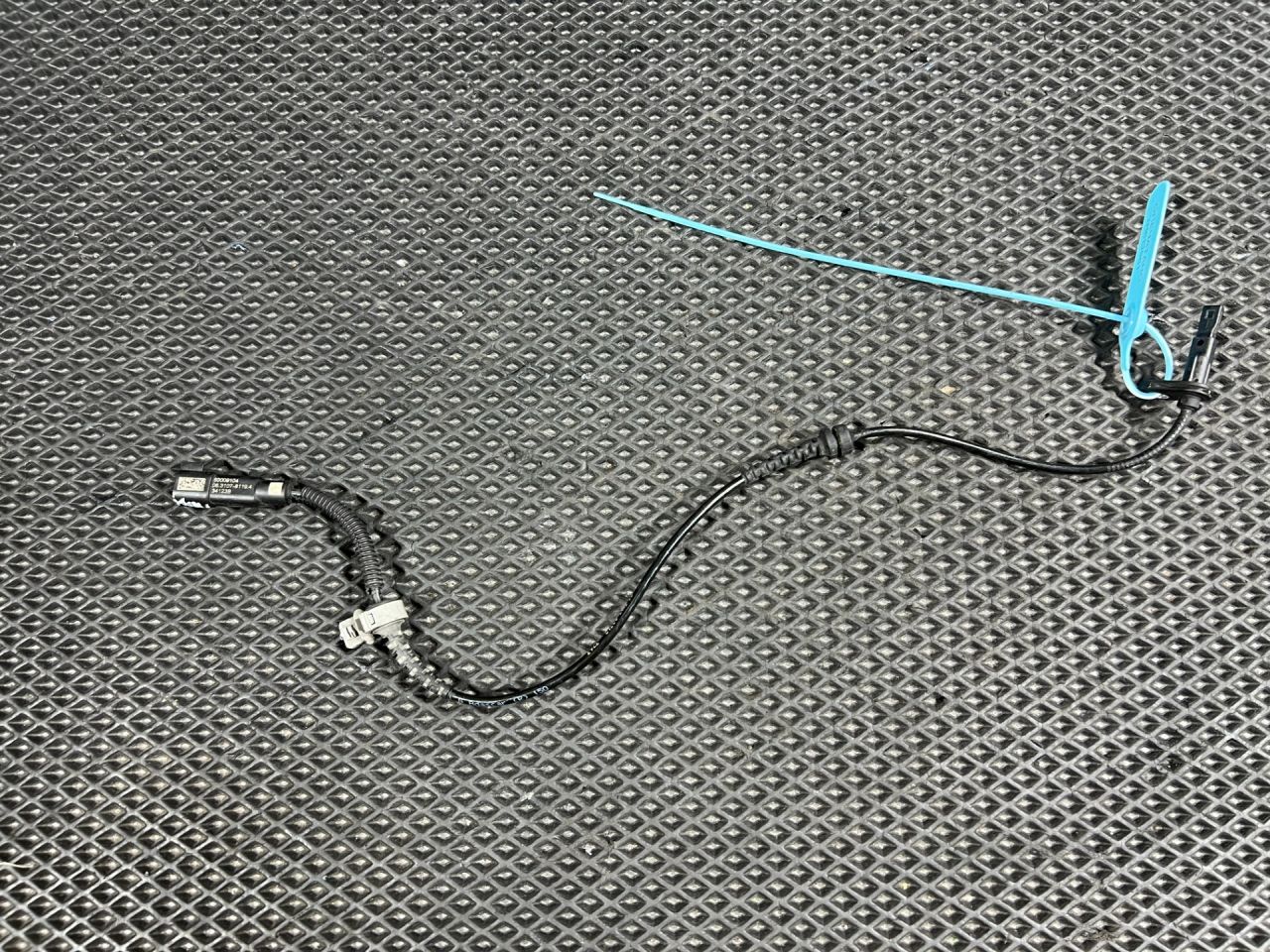 датчик ABS Chevrolet Trax 2 поколение 2024, 1.2 л., LIH, бензин, АКПП, внедорожник 5 дв., передний привод, 60009104, 60007523 - фото №1