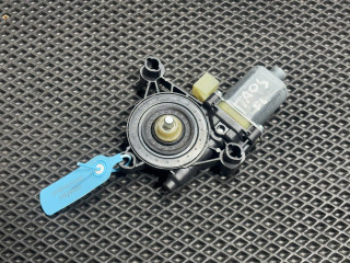 моторчик стеклоподъемника передний левый Volkswagen Taos 1 поколение 2021, 1.5 л., DNKA, бензин, АКПП, внедорожник 5 дв., 2Q0959802B