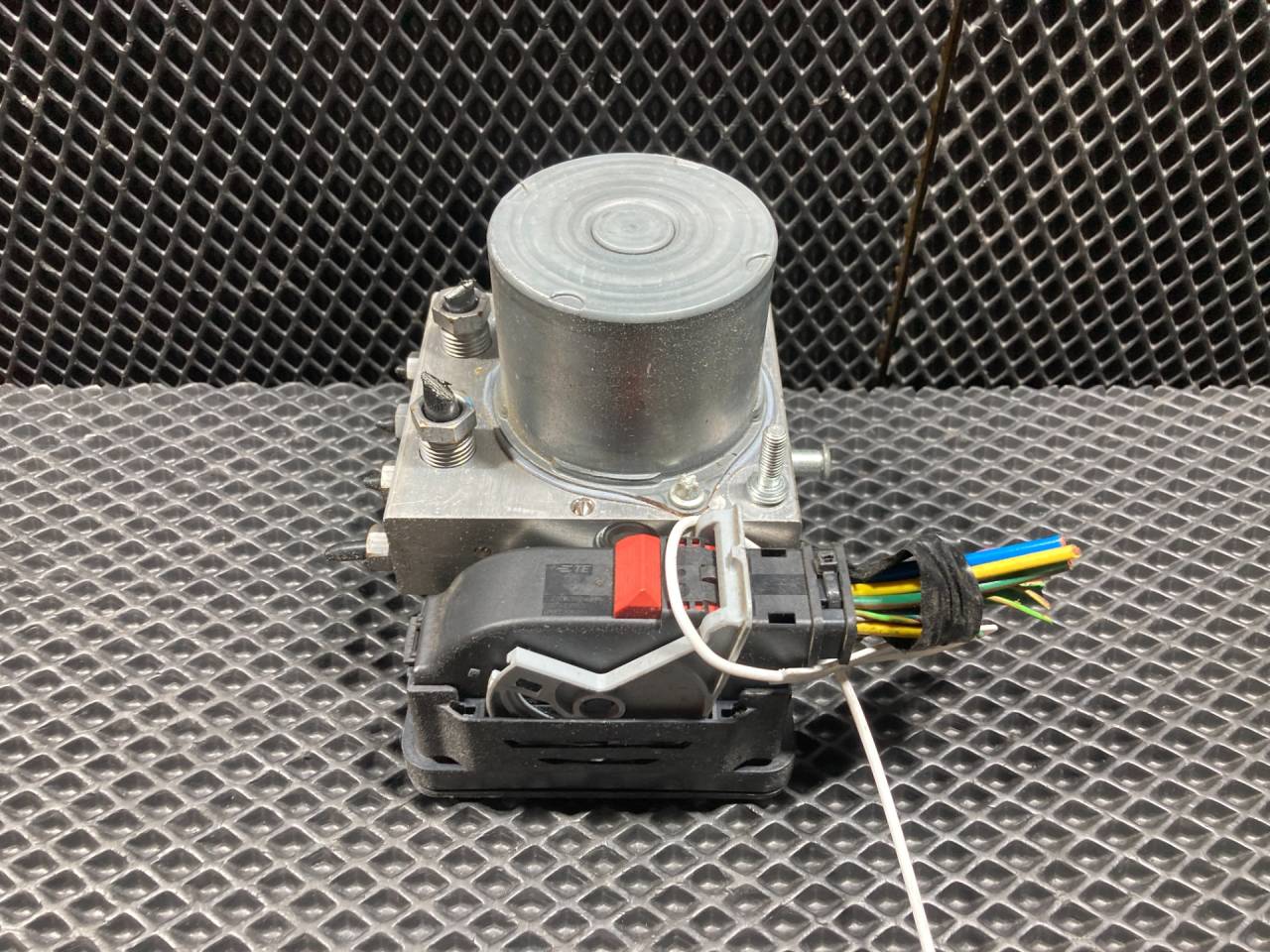 блок ABS Jaguar XF X260 2016, 3.0 л., бензин, АКПП, седан, HX7314F447AF, 0265244340, 2265106539, 0265956242, T2H38801, T2H10331, T2H37243, T2H21228 - фото №1