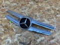 решетка радиатора Mercedes-Benz GLK-Класс X204 [рестайлинг] 2014, 3.5 л., бензин, АКПП, внедорожник 5 дв., A2048880723, A0008880060 - фото №3