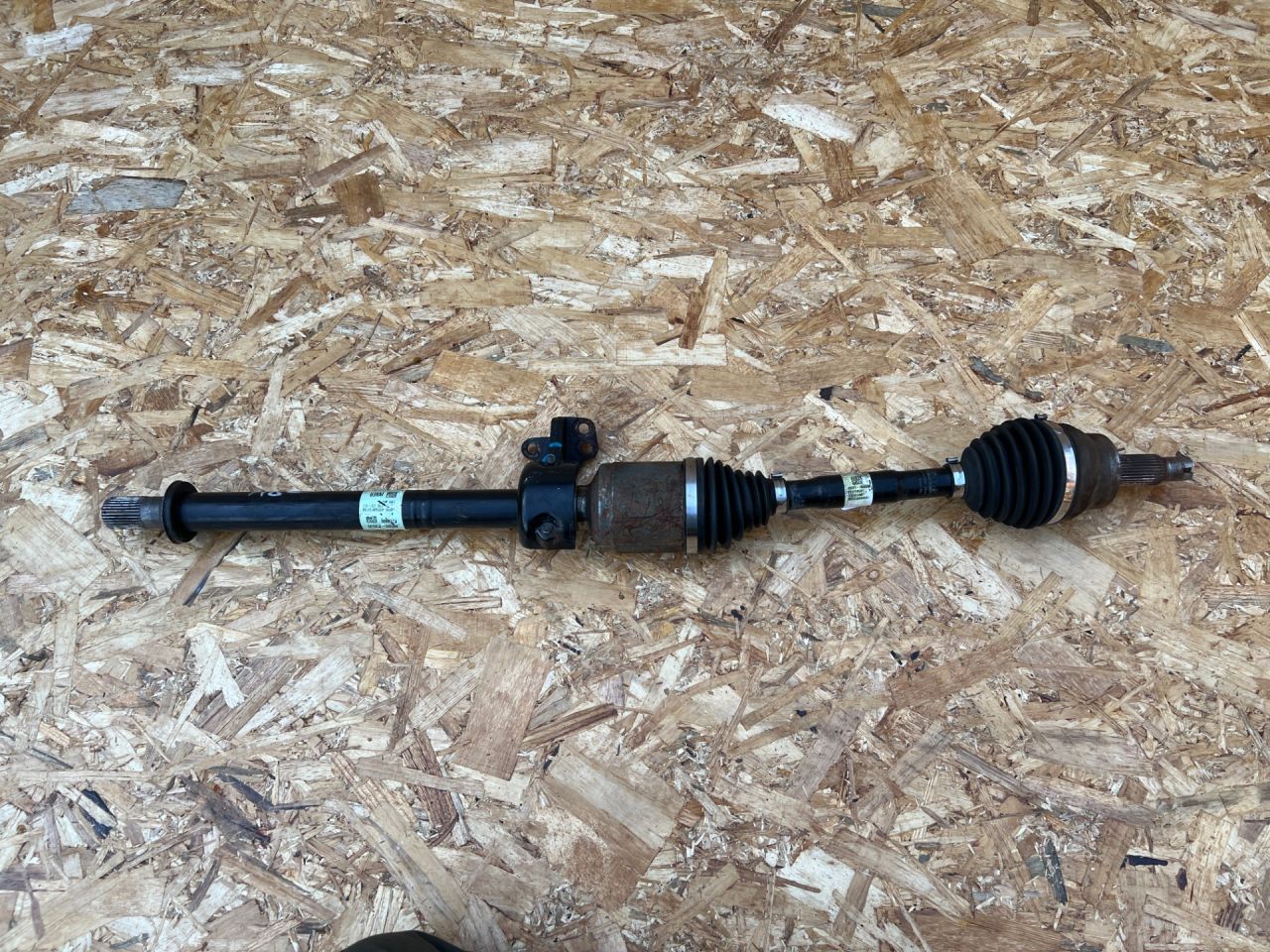 полуось передняя правая (приводной вал, ШРУС) Kia Sorento 4 поколение 2023, 2.5 л., бензин, АКПП, внедорожник 5 дв., передний привод, 49501R5650, 49501R5650K, 49560P2000 - фото №1