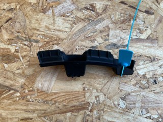 Крепление бампера заднего Audi A8 D4/4H [рестайлинг] 2013, 4.0 л., CEUA, бензин, АКПП, седан, 4H0807366A