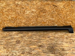 накладка на порог Chevrolet Trax 2 поколение 2024, 1.2 л., бензин, АКПП, внедорожник 5 дв., передний привод, 42865649