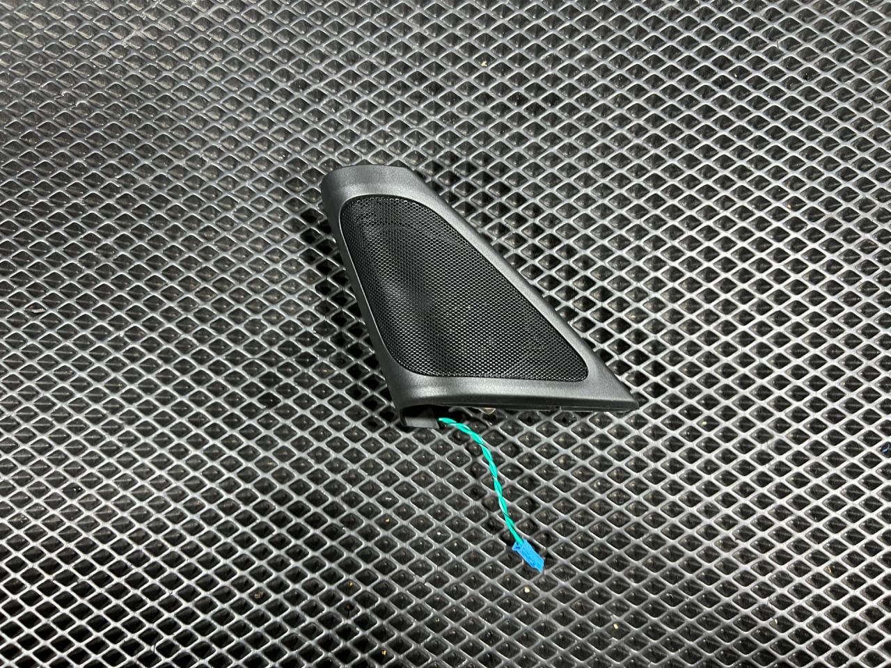 динамик высокочастотный (пищалка) BMW 7 серия G11/G12 2017, 3.0 л., B57 D30 A, дизель, АКПП, седан, 7458445, 51417458445 - фото №1