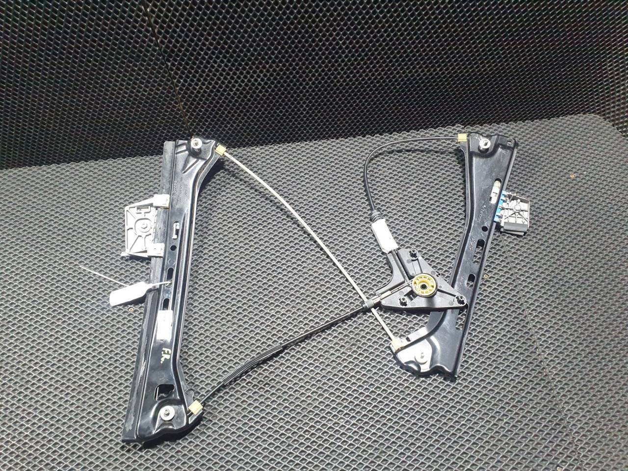 стеклоподъемник передний правый Mercedes-Benz SL-Класс R231 2012, 4.7 л., бензин, A2317200246, 927907-102 - фото №1