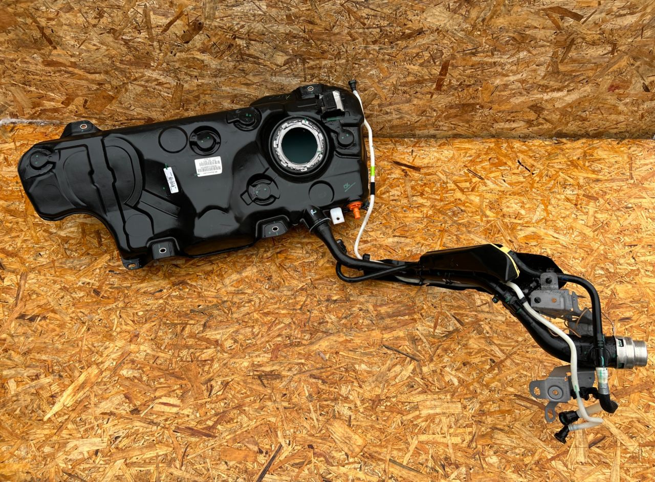 бак топливный Volkswagen Taos 1 поколение 2023, 1.5 л., DNKA, бензин, АКПП, внедорожник 5 дв., передний привод, 5QM20101, 5QM201021T - фото №1