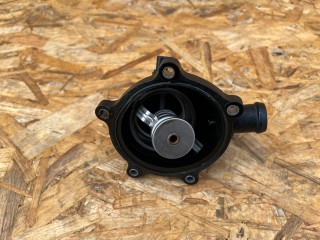 термостат Audi S8 D4 2013, 4.0 л., CGTA, бензин, АКПП, седан, 079121115BL