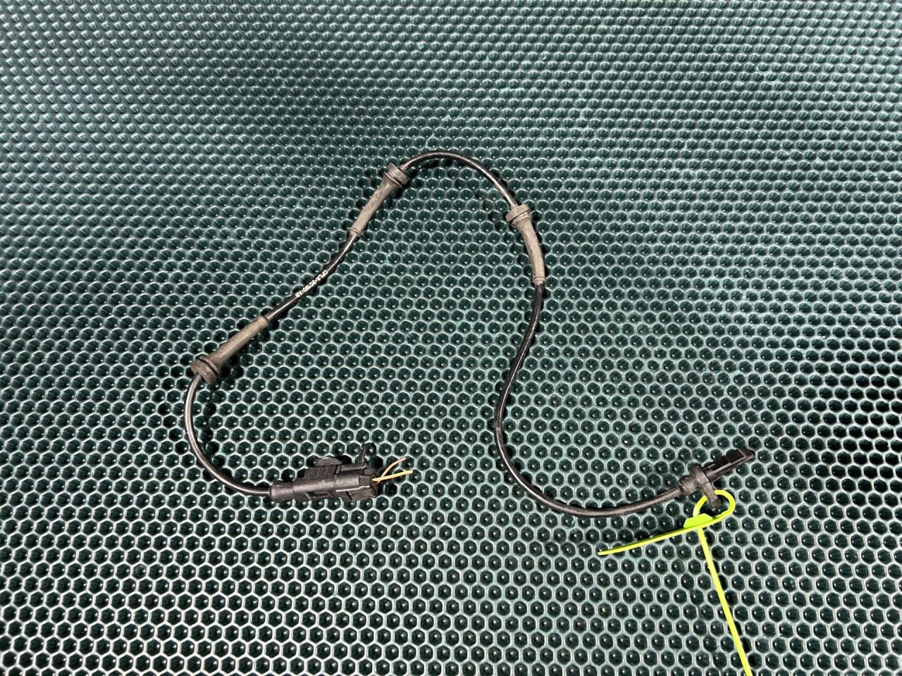 датчик ABS Land Rover Range Rover Sport 2 поколение 2014, 3.0 л., 306PS, бензин, АКПП, внедорожник 5 дв., CPLA2C190AB, LR033457, 0265008752 - фото №1