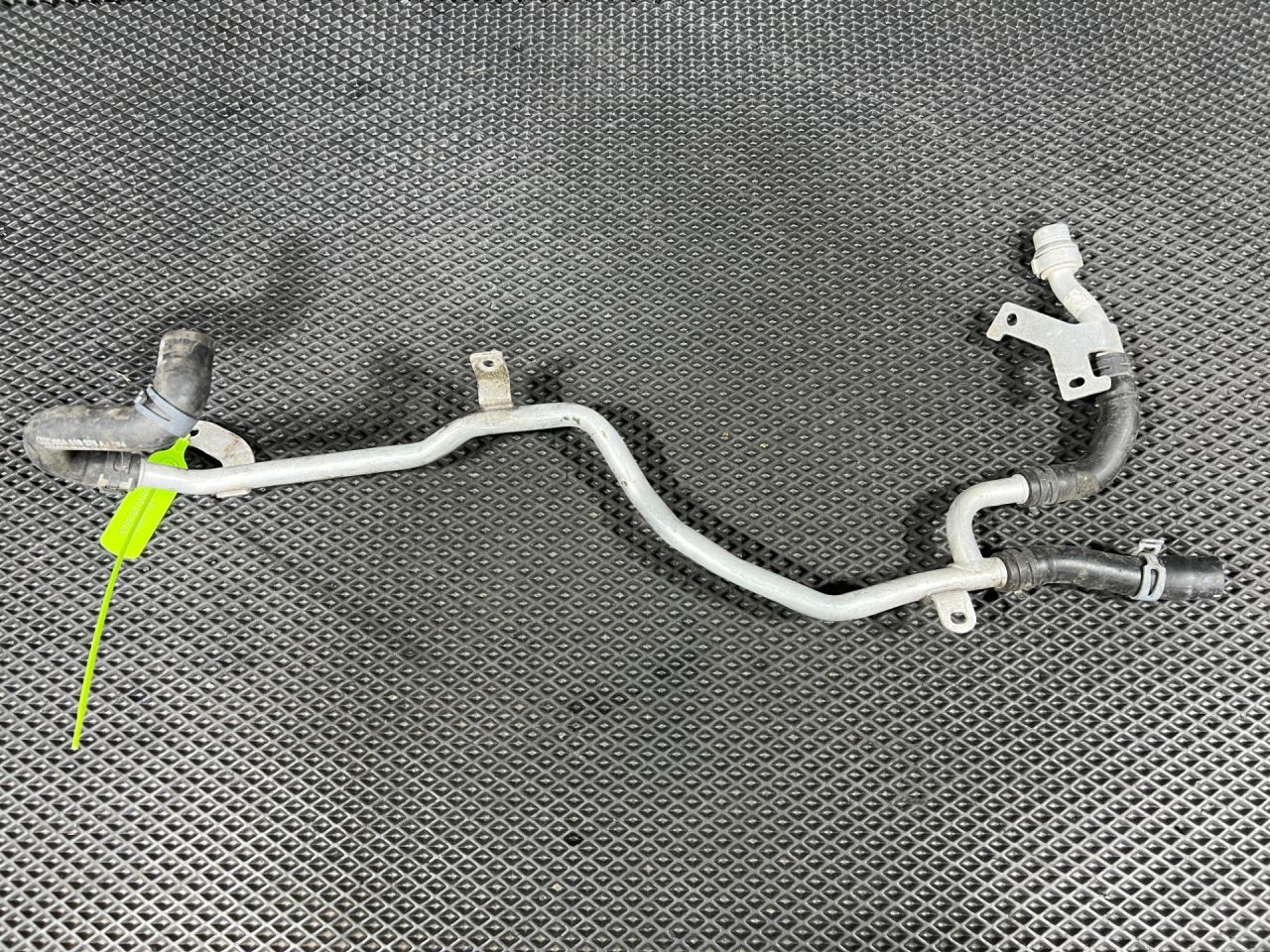 патрубок (трубопровод, шланг) Audi SQ5 FY 2018, 2.0 л., бензин, АКПП, внедорожник 5 дв., 80A819377Q, 80A819375AJ, 80A819314B, 80A122445F - фото №1