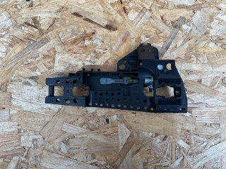 скелет ручки двери передней правой Audi A8 D4/4H [рестайлинг] 2013, 4.0 л., CEUA, бензин, АКПП, седан, 4H0837886