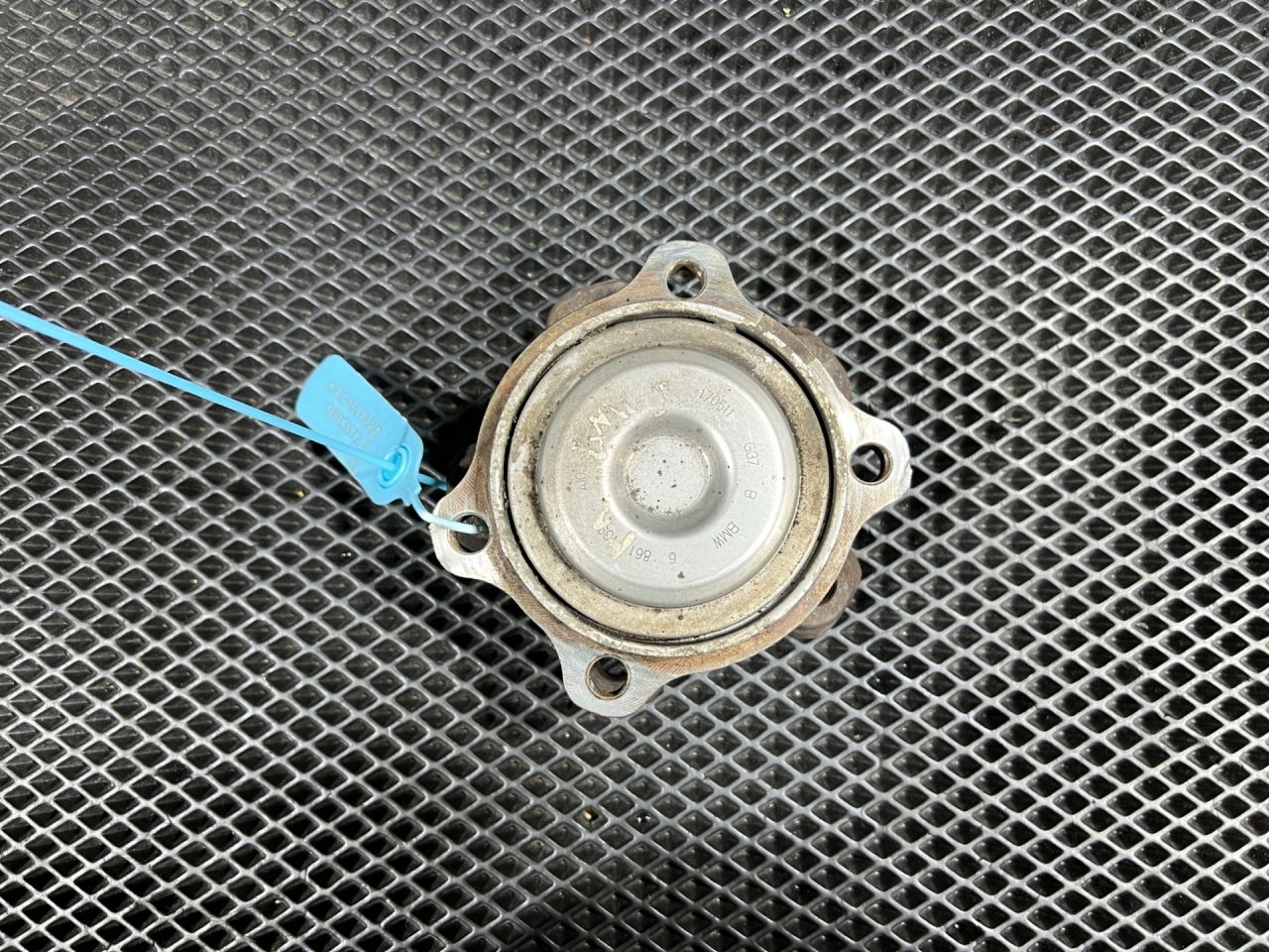 ступица передняя BMW 7 серия G11/G12 2017, 3.0 л., B57 D30 A, дизель, АКПП, седан, 2408654, 31402408654 - фото №1