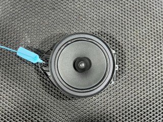 динамик двери Chevrolet Trax 2 поколение 2024, 1.2 л., бензин, АКПП, внедорожник 5 дв., передний привод, 42740080